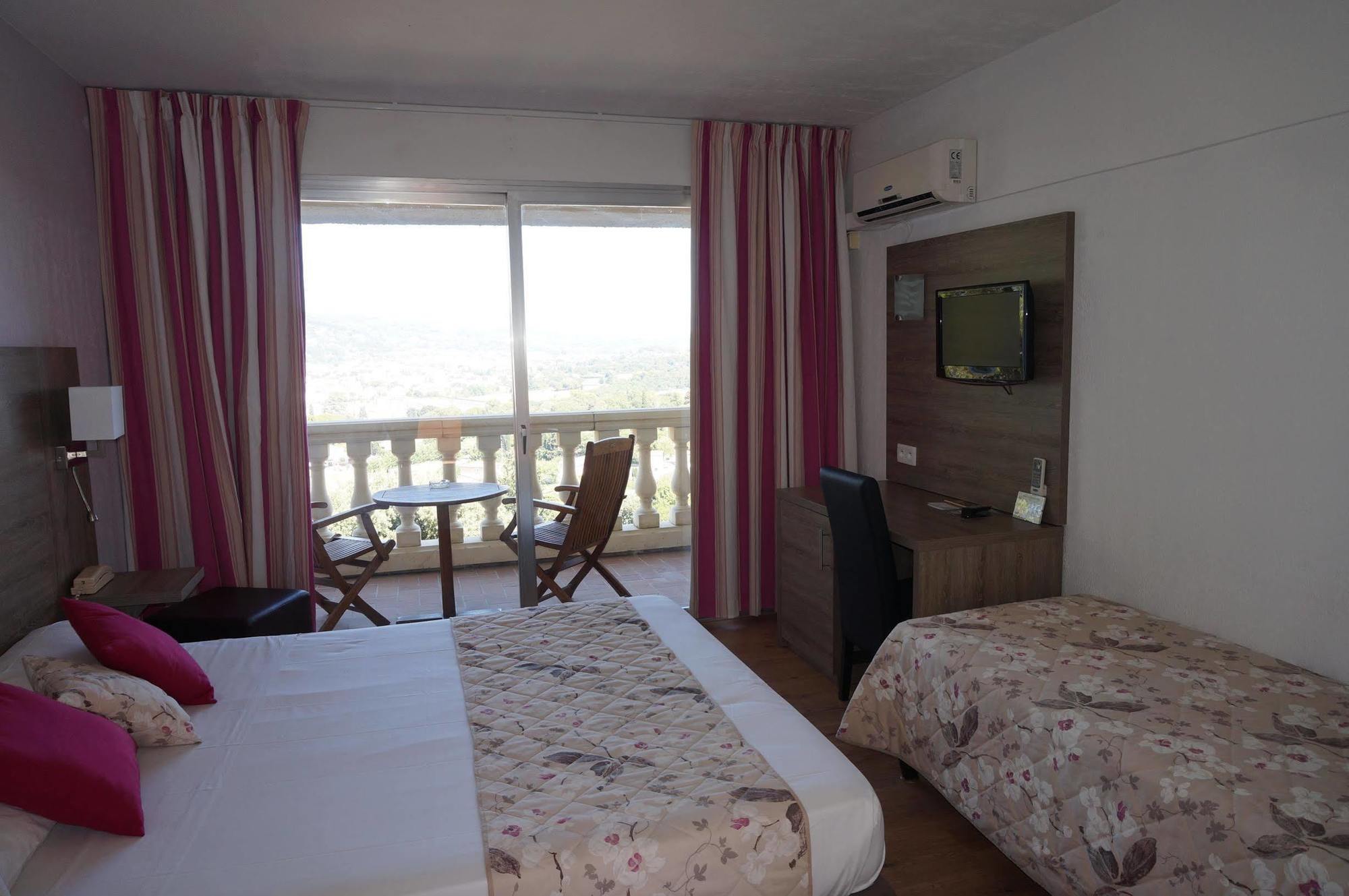 Logis Hotel Le Col De L'Ange دْراجينْيا المظهر الخارجي الصورة