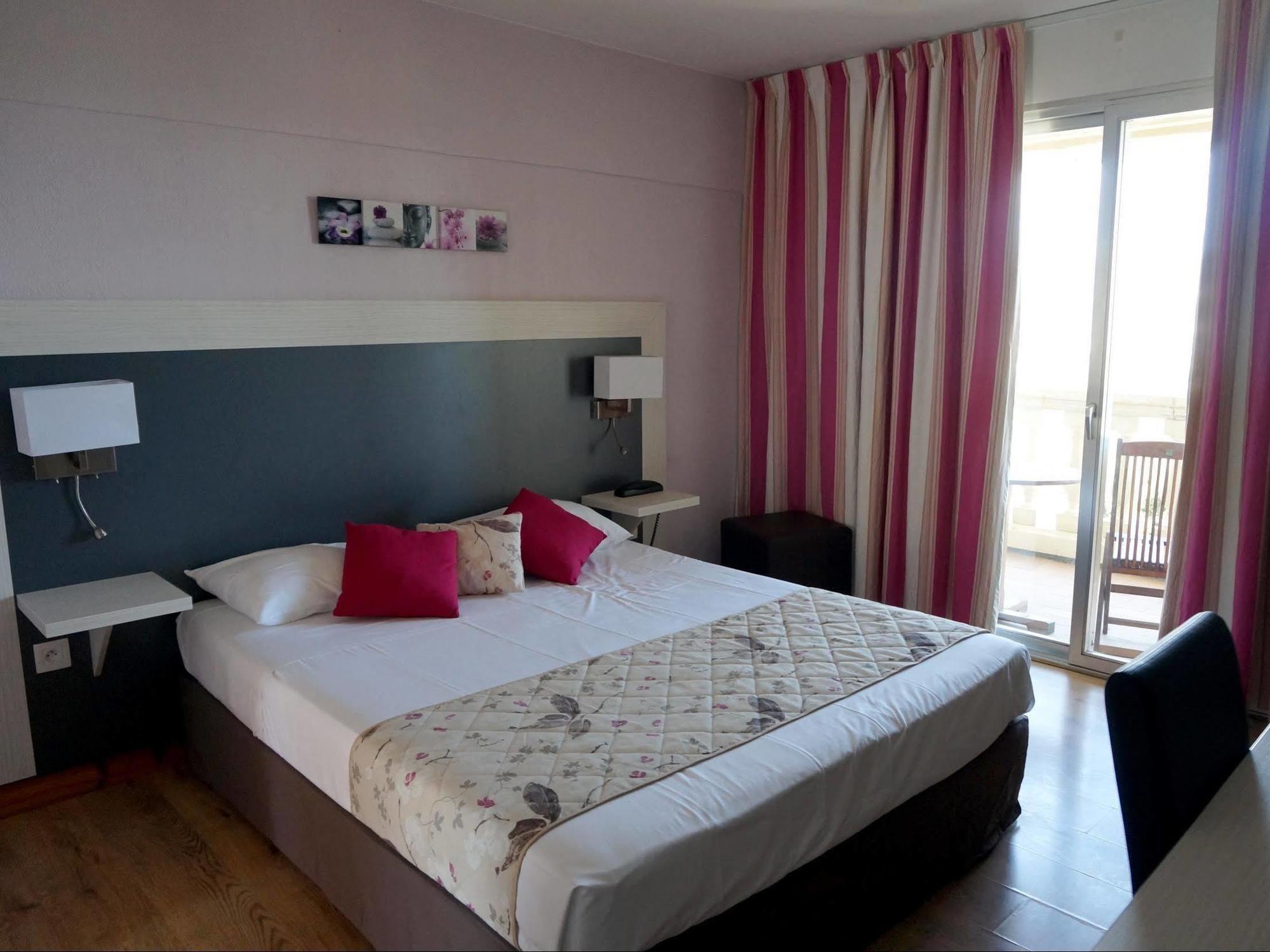 Logis Hotel Le Col De L'Ange دْراجينْيا المظهر الخارجي الصورة