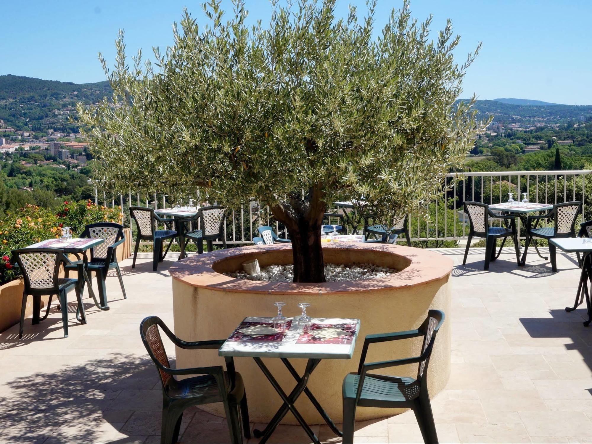 Logis Hotel Le Col De L'Ange دْراجينْيا المظهر الخارجي الصورة